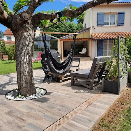 Gîte ma vie là avec jacuzzi privatif Saint-Julien-de-Cassagnas Extérieur photo