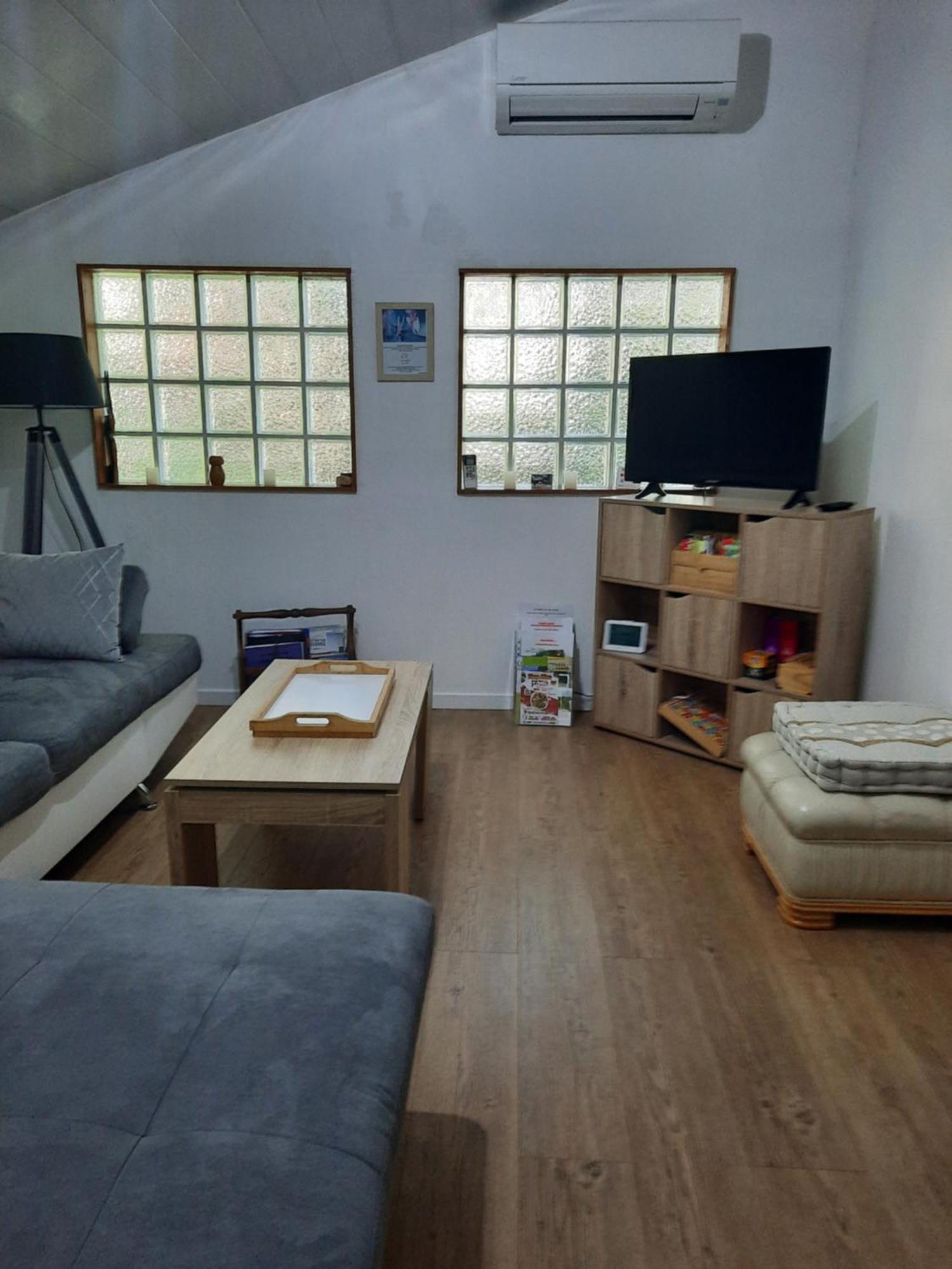 Gîte ma vie là avec jacuzzi privatif Saint-Julien-de-Cassagnas Extérieur photo