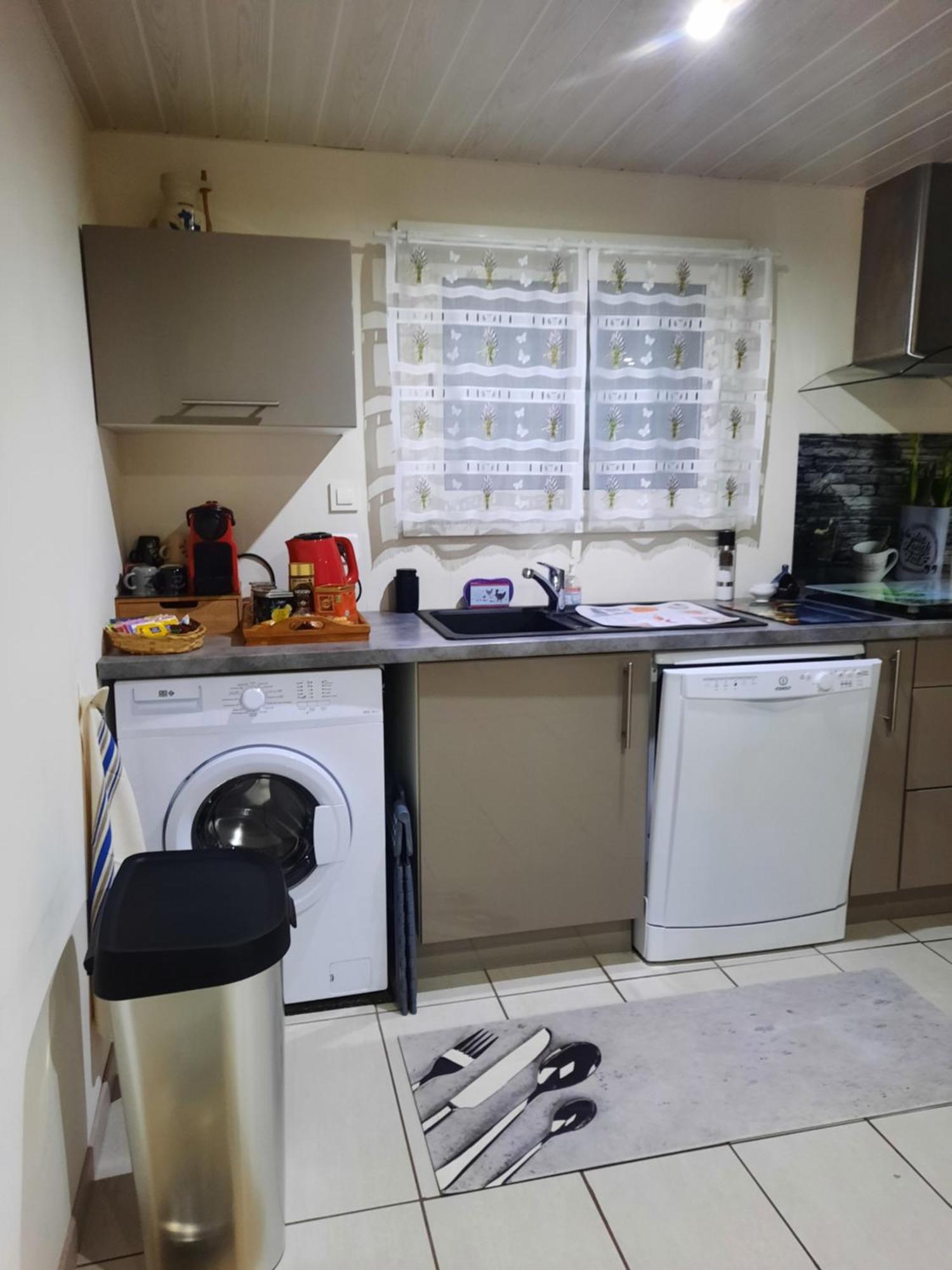 Gîte ma vie là avec jacuzzi privatif Saint-Julien-de-Cassagnas Extérieur photo